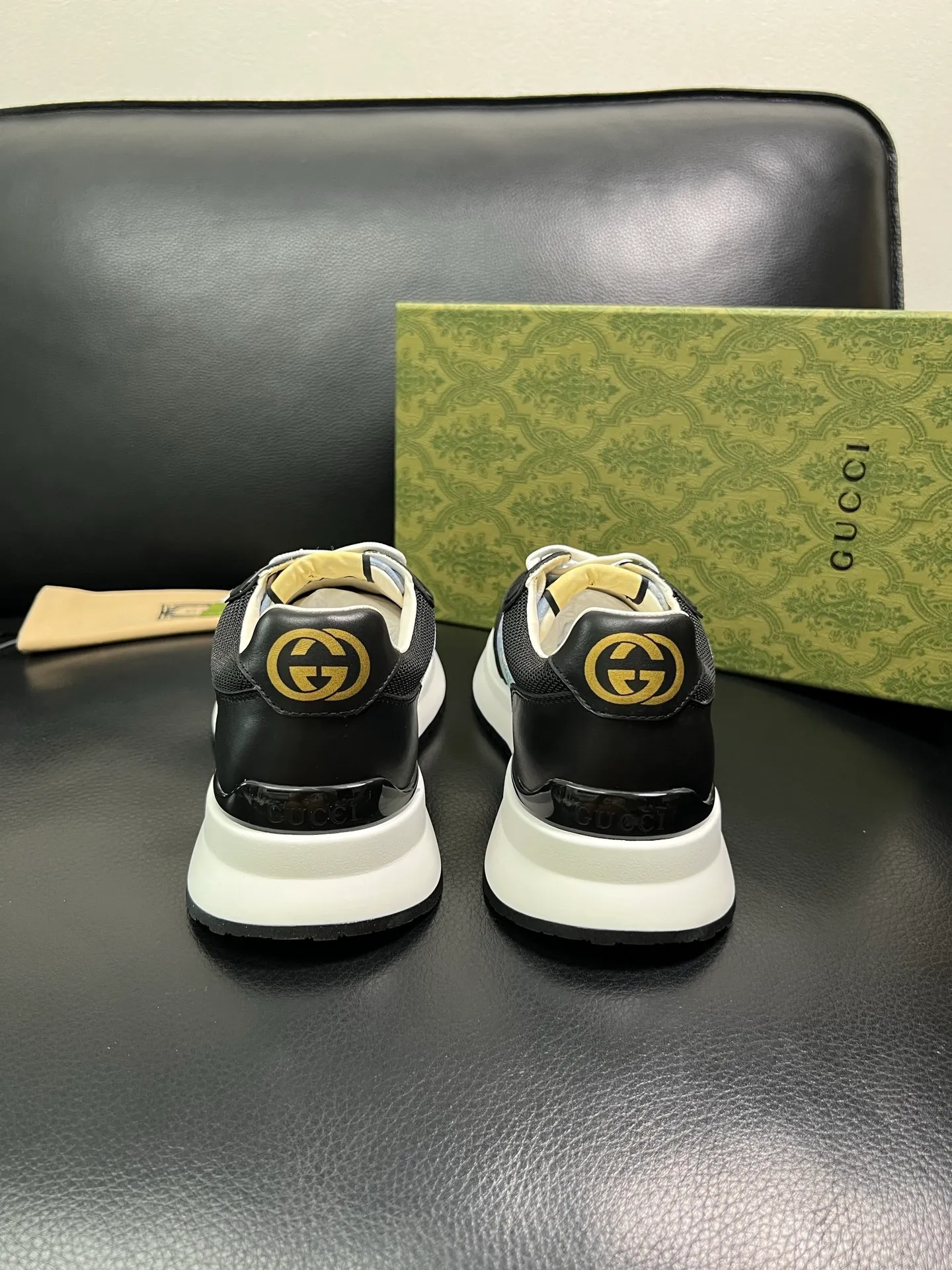 Men's shoes 💰800 Gucci top purchasing Gucci counter new model, original factory configuration of imported cowhide from Italy with printed cloth fabric, imported cowhide lining, breathable and comfortable, sole: original factory special sole is super comfortable, original factory and single goods are high quality, welcome to compare, code number 38-44 (customized 45 46) 85865